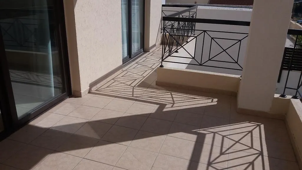 101 Mandritis Court Lejlighed Larnaca 0*,  Cypern