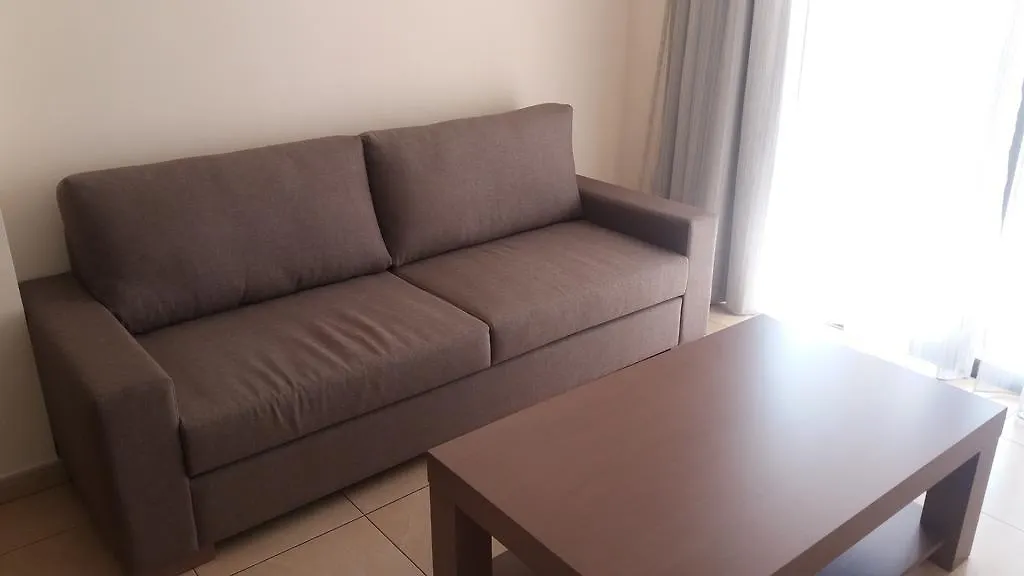 101 Mandritis Court Lejlighed Larnaca